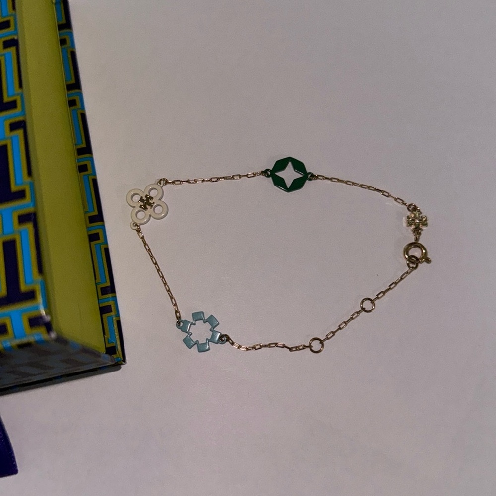 Tory Burch bracelet, like new.